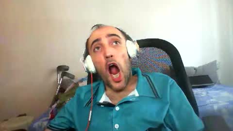 Snapshot of bentish chatting on 4, 10, 2025 bentish online show from 4, 10, 2025