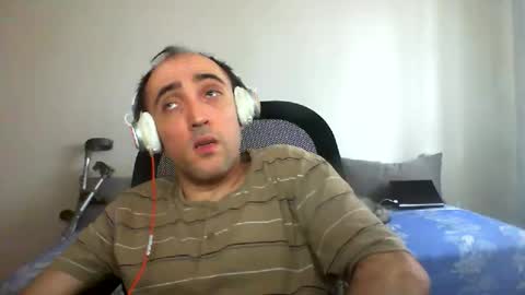 Snapshot of bentish chatting on 9, 10, 2025 bentish online show from 9, 10, 2025