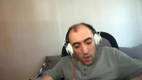 Snapshot of bentish chatting on 11, 10, 2025 bentish online show from 11, 10, 2025