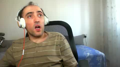 Snapshot of bentish chatting on 23, 10, 2025 bentish online show from 23, 10, 2025