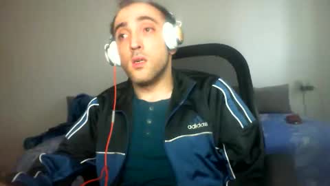 Snapshot of bentish chatting on 14, 11, 2025 bentish online show from 14, 11, 2025