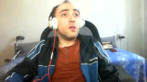 Snapshot of bentish chatting on 18, 11, 2025 bentish online show from 18, 11, 2025