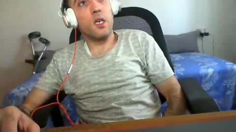 Snapshot of bentish chatting on 28, 11, 2025 bentish online show from 28, 11, 2025