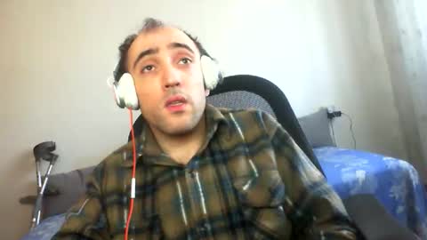 Snapshot of bentish chatting on 14, 12, 2025 bentish online show from 14, 12, 2025