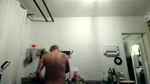 Snapshot of berg_boy chatting on 10, 11, 2025 Martin online show from 10, 11, 2025