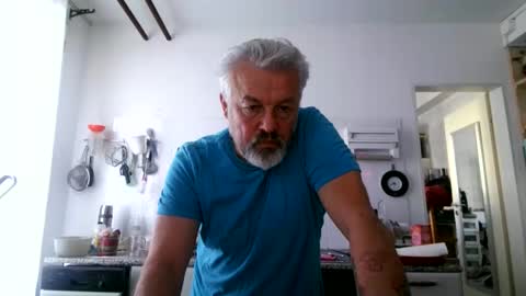 Snapshot of berg_boy chatting on 22, 11, 2025 Martin online show from 22, 11, 2025