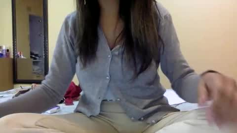 Snapshot of bermudatriangle12 chatting on 10, 11, 2025 tixxie online show from 10, 11, 2025