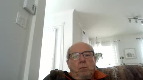 bernard1102 online show from 21, 2, 2025