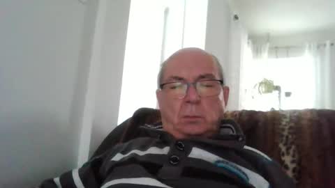 bernard1102 online show from 3, 3, 2026