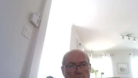 Snapshot of bernard1102 chatting on 3, 7, 2026 bernard1102 online show from 3, 7, 2026
