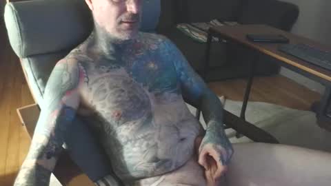 Snapshot of bernhard666 chatting on 4, 1, 2025 bernhard666 online show from 4, 1, 2025