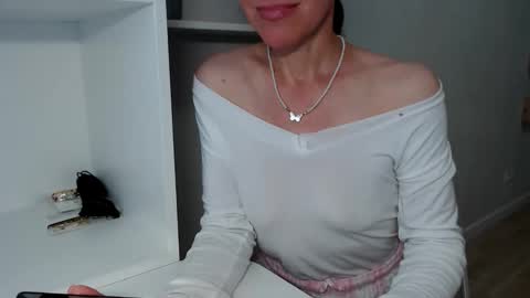 Snapshot of berry2024 chatting on 27, 5, 2026 berry2024 online show from 27, 5, 2026