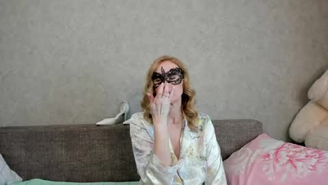 best__angelica online show from 15, 4, 2026