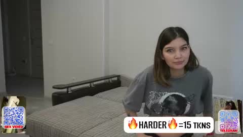 Snapshot of best_fucks chatting on 7, 7, 2026 AndrewEva online show from 7, 7, 2026