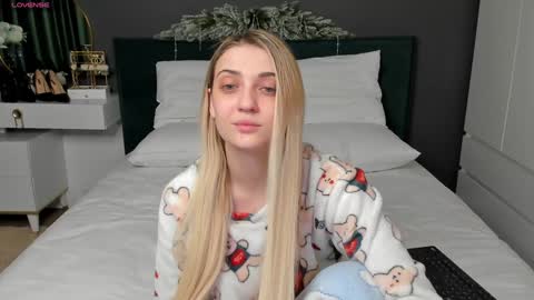 Snapshot of bestbadteacher chatting on 19, 12, 2024 Amelia Ami Free Lovense control in pvt online show from 19, 12, 2024