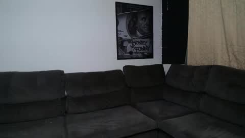 Snapshot of bestmuscle chatting on 21, 11, 2025 bestmuscle online show from 21, 11, 2025