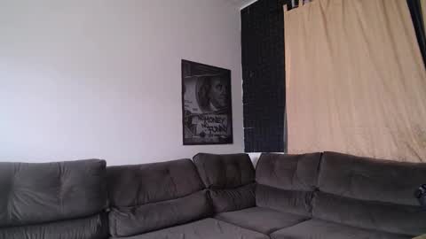 Snapshot of bestmuscle chatting on 18, 12, 2025 bestmuscle online show from 18, 12, 2025