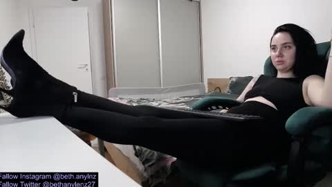 bethanylenz online show from 5, 1, 2026