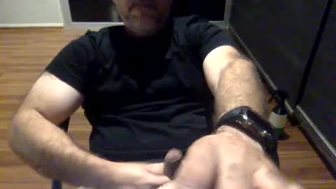 Snapshot of betoooox chatting on 1, 3, 2025 Virtual Gentleman online show from 1, 3, 2025