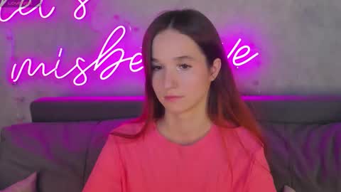 Snapshot of betty_nicolsson chatting on 11, 11, 2025 Eva online show from 11, 11, 2025