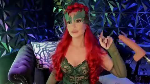 Snapshot of bettybishop chatting on 1, 11, 2025 NatashaxoBangs online show from 1, 11, 2025