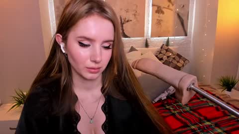Snapshot of bettyrouse chatting on 28, 12, 2024 Betty online show from 28, 12, 2024