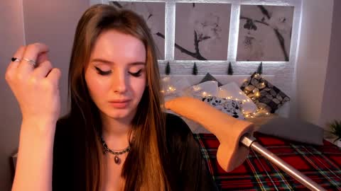 Snapshot of bettyrouse chatting on 30, 12, 2024 Betty online show from 30, 12, 2024