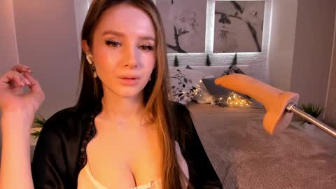 Snapshot of bettyrouse chatting on 5, 1, 2025 Betty online show from 5, 1, 2025
