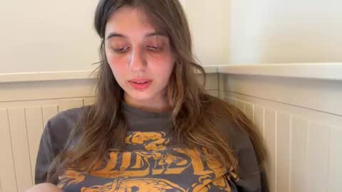 Snapshot of beulahweikert chatting on 31, 7, 2026 Lina online show from 31, 7, 2026