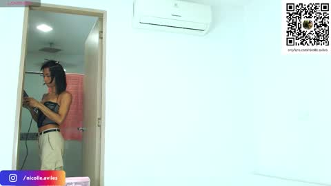 Nicolle Aviles online show from 7, 11, 2025