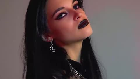 Snapshot of beverlyyork chatting on 11, 11, 2025 Beverly online show from 11, 11, 2025