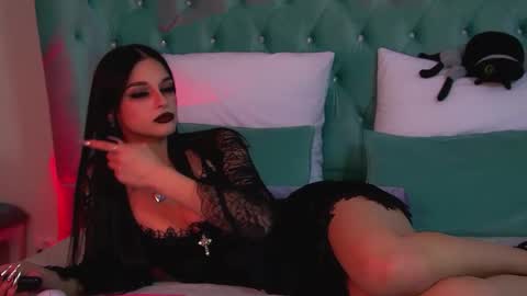 Snapshot of beverlyyork chatting on 25, 11, 2025 Beverly online show from 25, 11, 2025