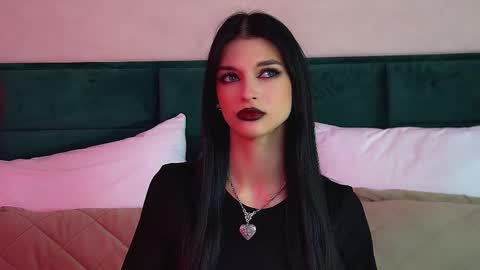 Snapshot of beverlyyork chatting on 28, 11, 2025 Beverly online show from 28, 11, 2025