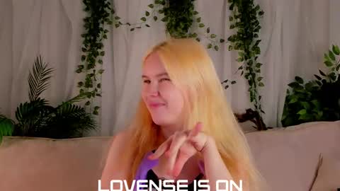 Eliz online show from 28, 10, 2025