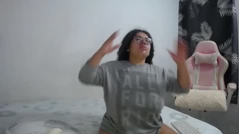 Bianca Tuesday to Sunday from 2am to 6am UTC-5 online show from 20, 2, 2026