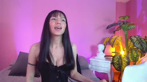 Snapshot of bianca_ks chatting on 10, 1, 2025 Bianca online show from 10, 1, 2025