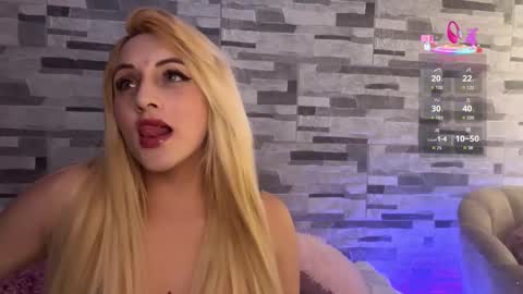 Snapshot of big_clit71 chatting on 4, 11, 2025 angela online show from 4, 11, 2025