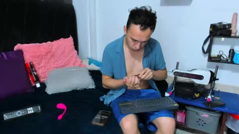 Snapshot of big_dicktop23 chatting on 17, 5, 2026 john and cris online show from 17, 5, 2026