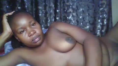 Snapshot of big_diva chatting on 15, 12, 2025 big_diva online show from 15, 12, 2025