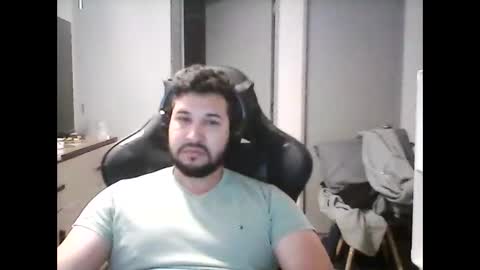 latinBoyHuge online show from 23, 12, 2024