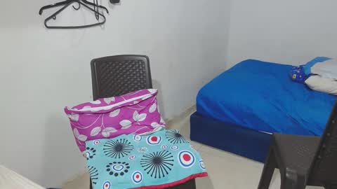 Milena And Luz online show from 23, 2, 2025