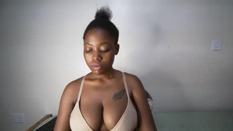 bigassmello_ online show from 12, 4, 2026