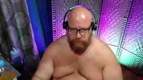 Snapshot of bigbear4cuddles chatting on 21, 6, 2026 BigBear4Cuddles online show from 21, 6, 2026