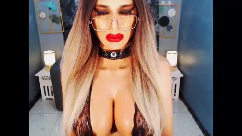Snapshot of bigbomblhoraine chatting on 26, 5, 2026 Loraine Cruz online show from 26, 5, 2026