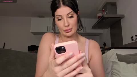 Snapshot of bigboobiebabex chatting on 16, 12, 2025 Kandice Kloss insta kandiceklossofficial online show from 16, 12, 2025