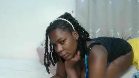 Snapshot of bigboobys123 chatting on 19, 10, 2025 bigboobys123 online show from 19, 10, 2025