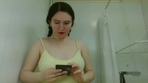 Isabella online show from 24, 5, 2026