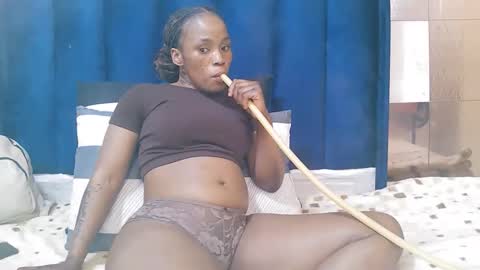 Snapshot of bigbootymerryxx chatting on 11, 10, 2025 bigbootymerryxx online show from 11, 10, 2025