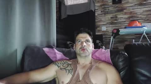 Snapshot of bigboyband chatting on 20, 11, 2025 Bigboyband online show from 20, 11, 2025