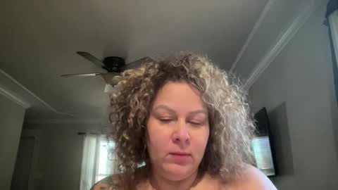Snapshot of bigbreastsabrina chatting on 28, 9, 2025 BIG BREAST SABRINA online show from 28, 9, 2025